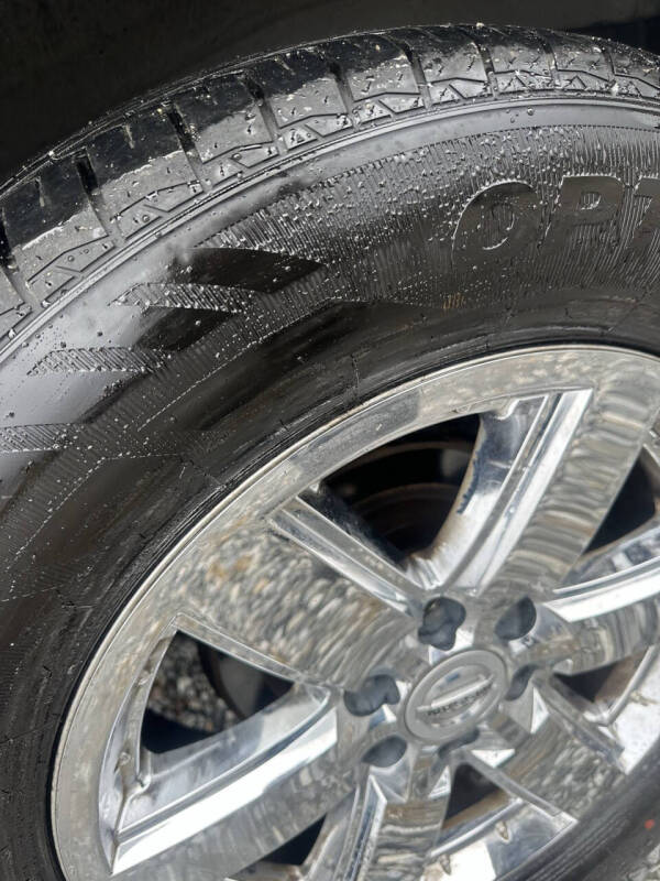 2011 Nissan Armada Platinum