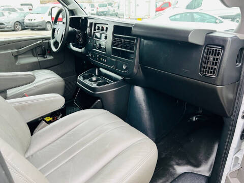 2018 Chevrolet Express 2500