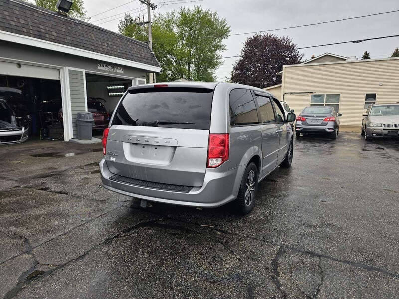 2017 Dodge Grand Caravan SE Plus