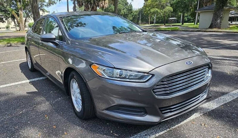 2013 Ford Fusion S