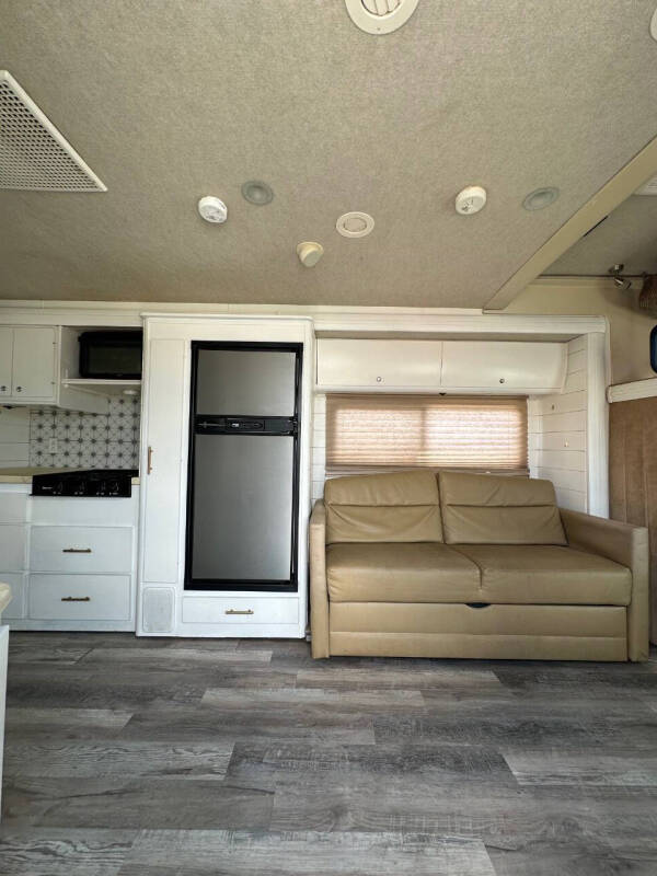 2010 Itasca NAVION 24A