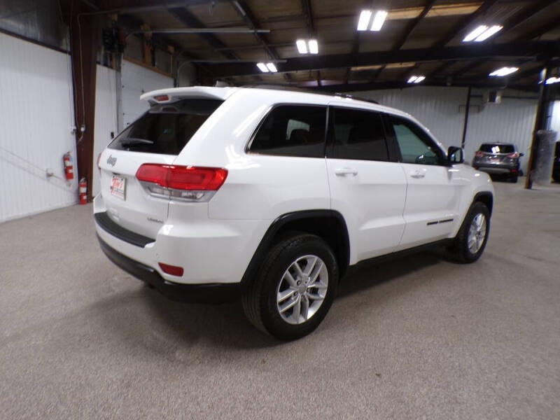 2017 Jeep Grand Cherokee Laredo