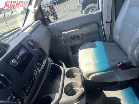 2011 Ford E-Series E-350 SD