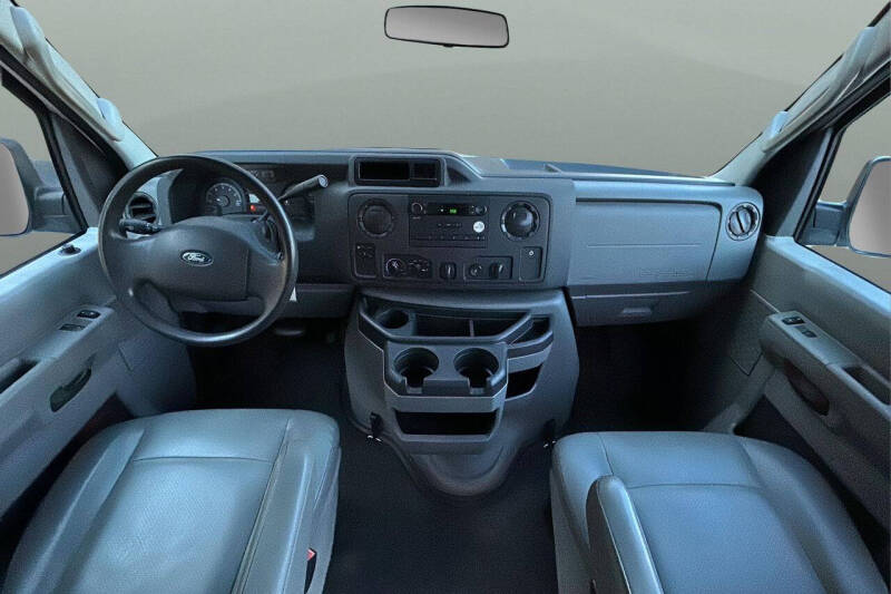2014 Ford E-Series E-250