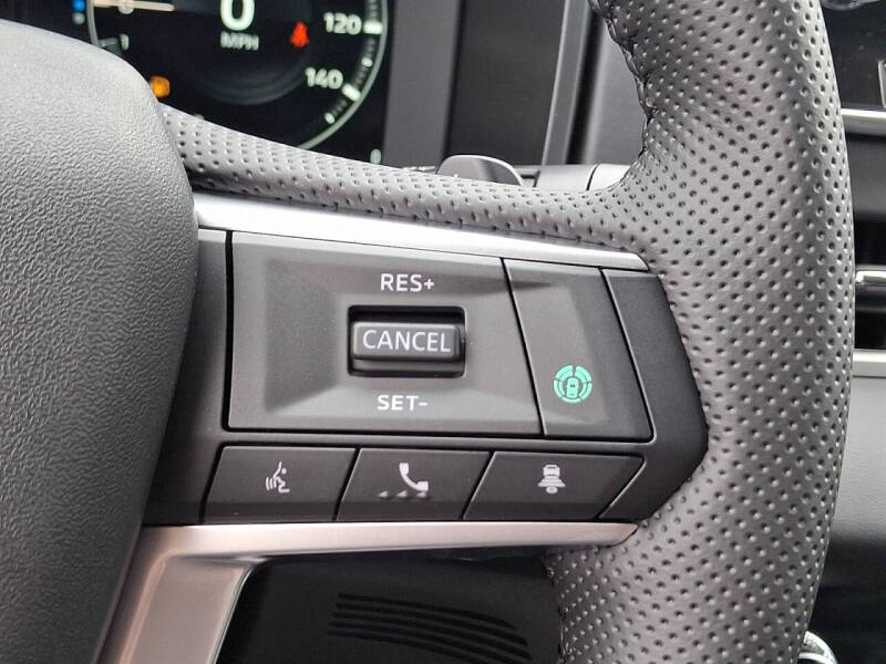 2025 Mitsubishi Outlander PHEV SE