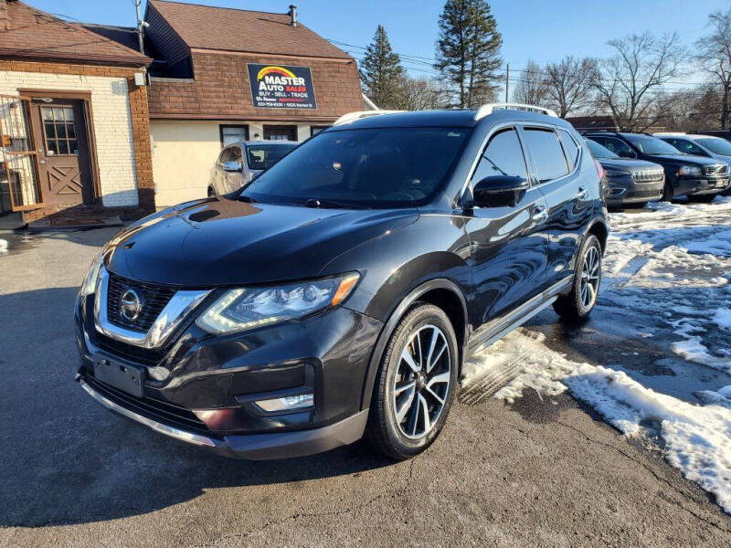 2019 Nissan Rogue SL's photo