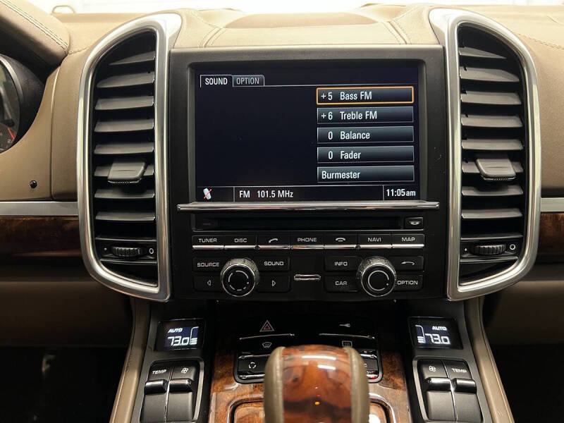 2011 Porsche Cayenne Turbo