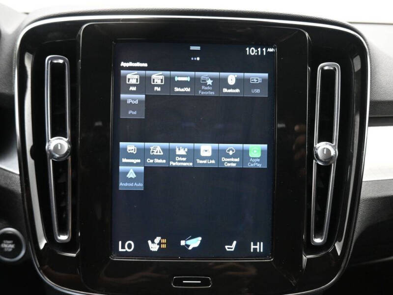 2021 Volvo XC40 T5 Momentum