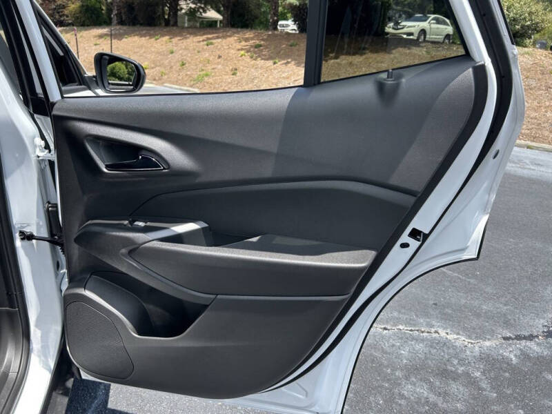 2025 Chevrolet Trax RS