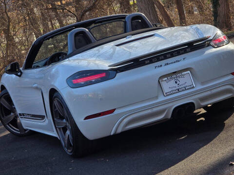 2023 Porsche 718 Boxster T