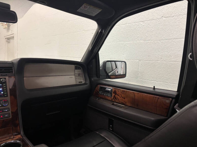 2011 Lincoln Navigator