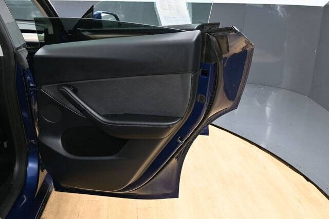 2025 Tesla Model Y Long Range