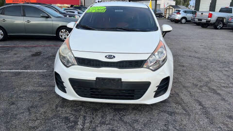 2017 Kia Rio 5-Door LX