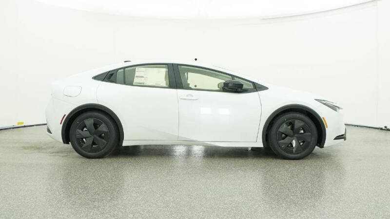 2026 Toyota Prius Plug-in Hybrid SE