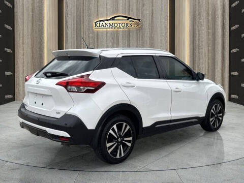 2020 Nissan Kicks SR