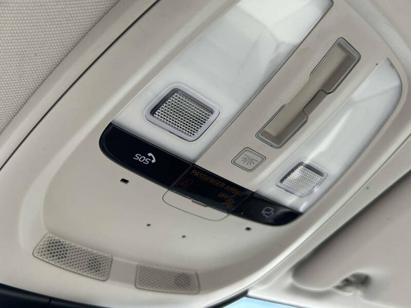 2023 Volvo XC60 B5 Core