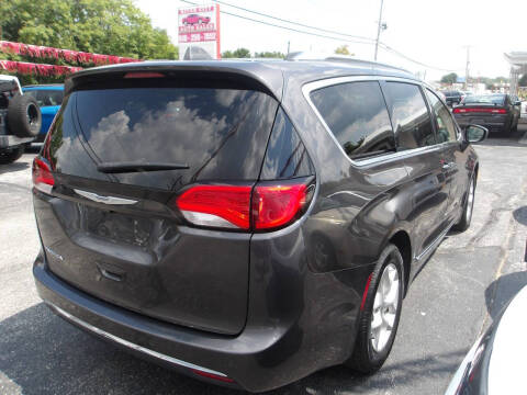2019 Chrysler Pacifica Touring L Plus
