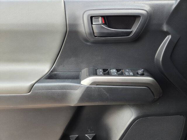 2022 Toyota Tacoma SR5 V6