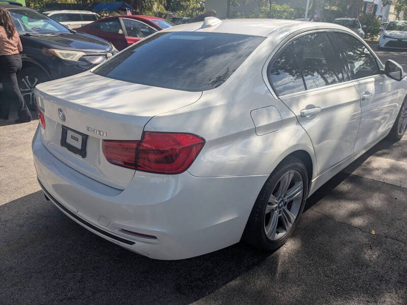 2018 BMW 3 Series 330i xDrive