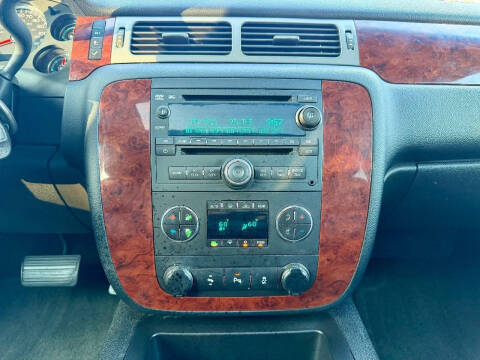 2012 Chevrolet Suburban LT