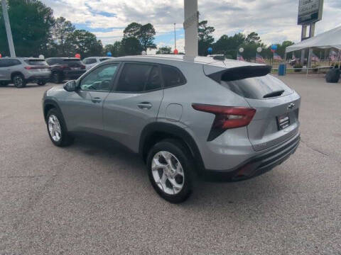 2024 Chevrolet Trax LS