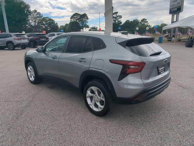 2024 Chevrolet Trax LS