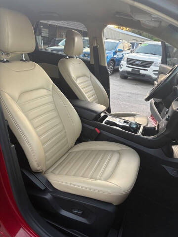 2020 Ford Edge SEL