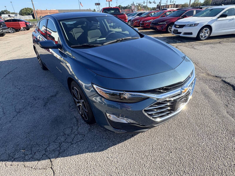 2024 Chevrolet Malibu 1LT's photo