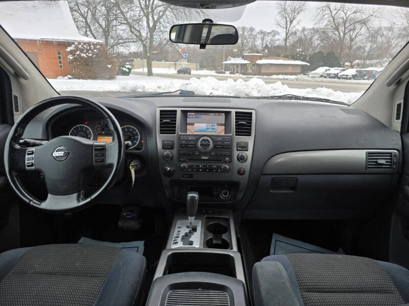 2011 Nissan Armada SV