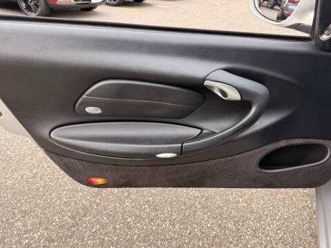 2001 Porsche 911 Carrera