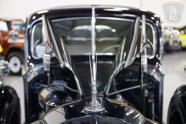 1938 Packard Super Eight
