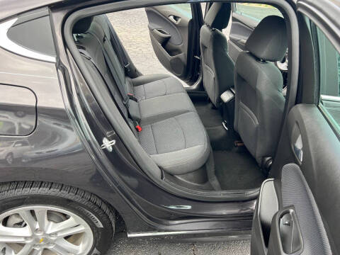 2017 Chevrolet Cruze LT Auto