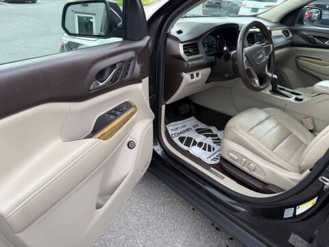 2017 GMC Acadia Denali