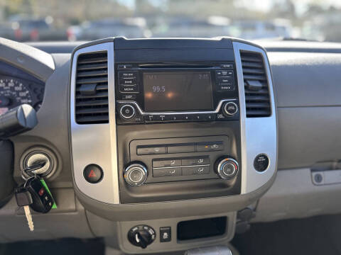 2016 Nissan Frontier SV