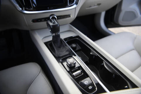 2019 Volvo S60 T5 Momentum