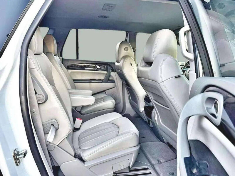 2017 Buick Enclave Leather