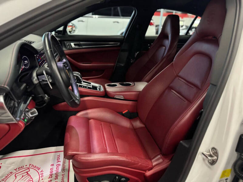 2023 Porsche Panamera