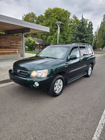 2002 Toyota Highlander for sale at RICKIES AUTO, LLC. in Portland OR