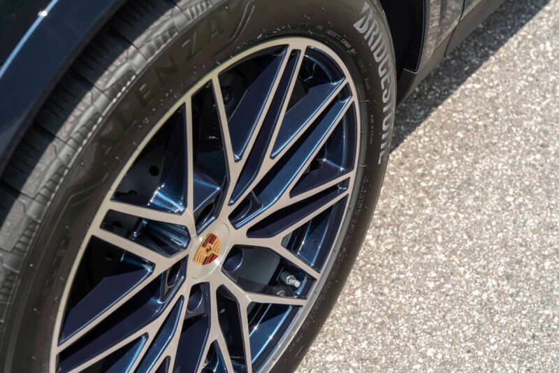 2025 Porsche Cayenne Coupe