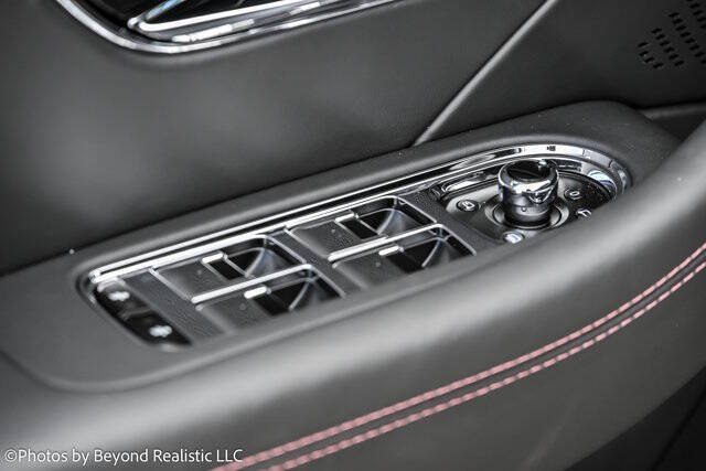 2025 Bentley Flying Spur Black Edition