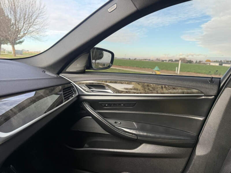 2019 BMW 5 Series M550i xDrive