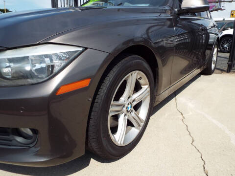 2012 BMW 3 Series 328i