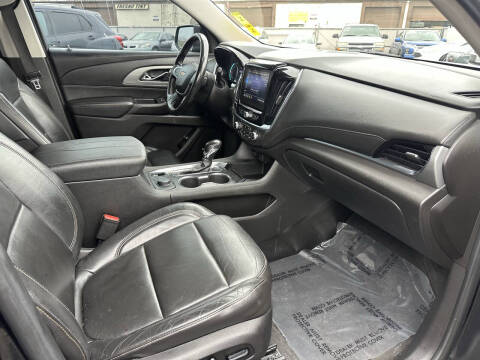 2021 Chevrolet Traverse LT Leather