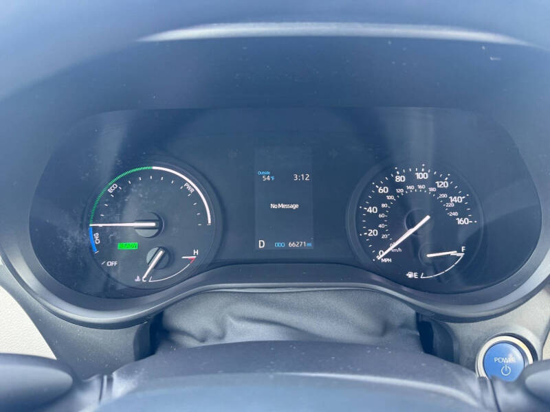 2021 Toyota Sienna LE 8-Passenger