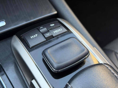 2016 Lexus GS 200t