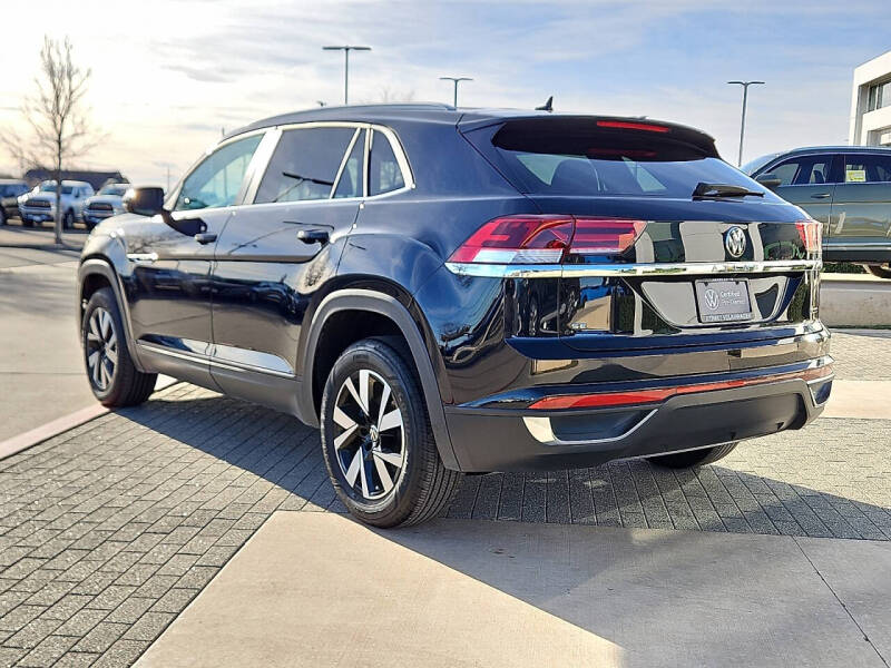 2022 Volkswagen Atlas Cross Sport SE 4Motion