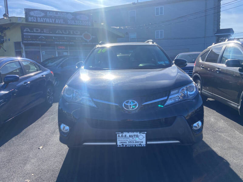 2014 Toyota RAV4 XLE photo 9