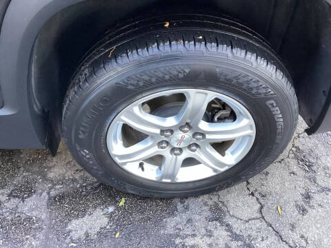 2017 GMC Acadia SLE-1