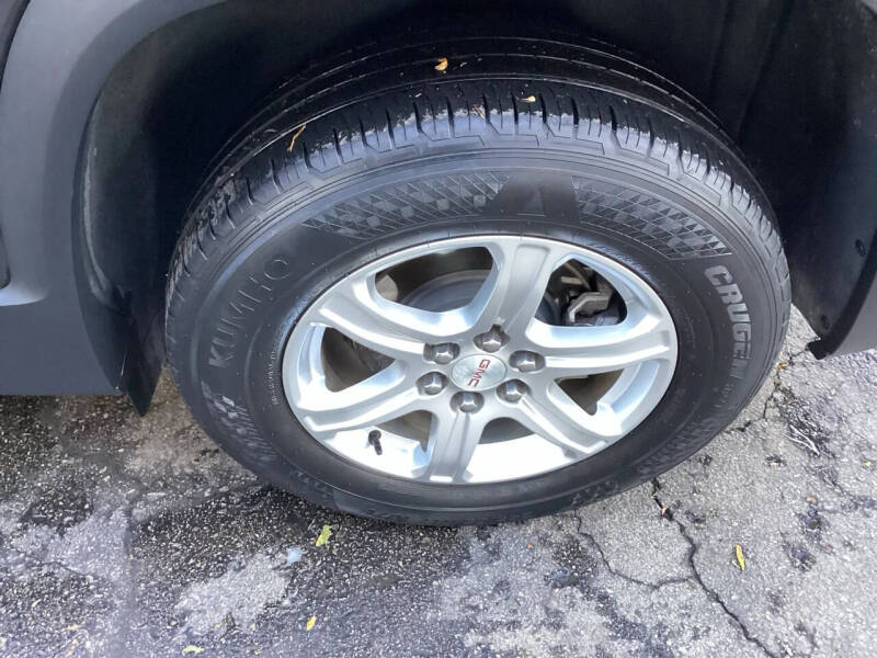 2017 GMC Acadia SLE-1