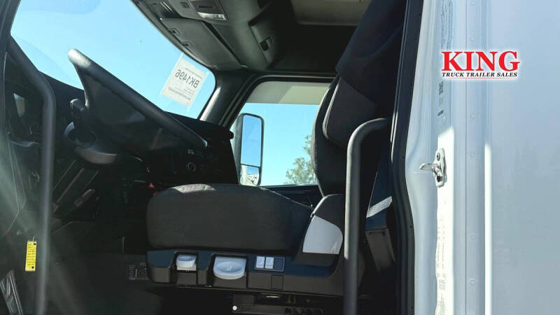 2024 Freightliner Cascadia